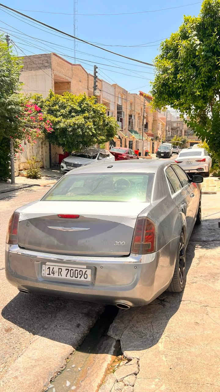 اوباما 2011 فول مواصفات رقم بصره جديد هيمي جاهزه وكامله بدون اي نقص فول مواصفات cبرده خلفيه داخل عسلي كشنات جدي تبريد تدفئه ثلاجه ستيرن كهربائي مري قلاب للبگ رادار جانبي نقطعه مياء اشاير بالمري حساس خلفي حاساس امامي رادار امامي شكاشه كامره يدات نيكل بانوراما السعر 135 بيهه صبغ 3 قطع للستفسار ***********
