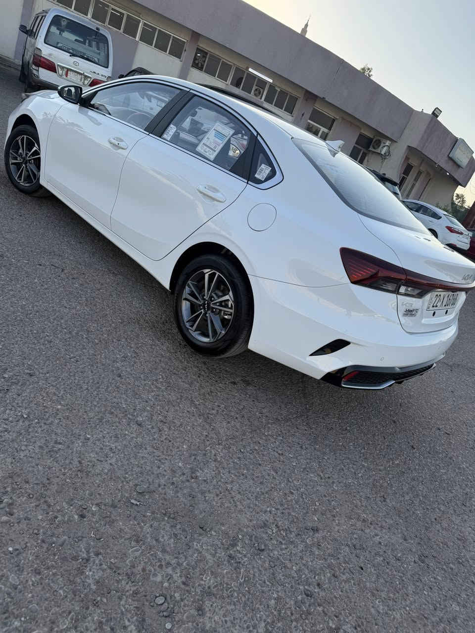 السلام عليكم kia k3.2025
سياره موديل 2025 جديده استخدام شخصي ماشيه 10 الف فقط السعر ١٣١
فول مواصفات 
بصمة 
فتحه 
حساس امامي خلفي
تحكمات فول
4 وضعيات قياده
كراسي جلد 
اوتو هولد
سايد بريك بصمة

سياره اربيل باسمي تحويل حاضر مناقصه اي شي تبريد ثلج
بيه طخه بسيطه بل بنيد فقط بدون اي ضرر  

السعر 131$
 مكان السياره بغداد العامرية
هاتف/ ***********
