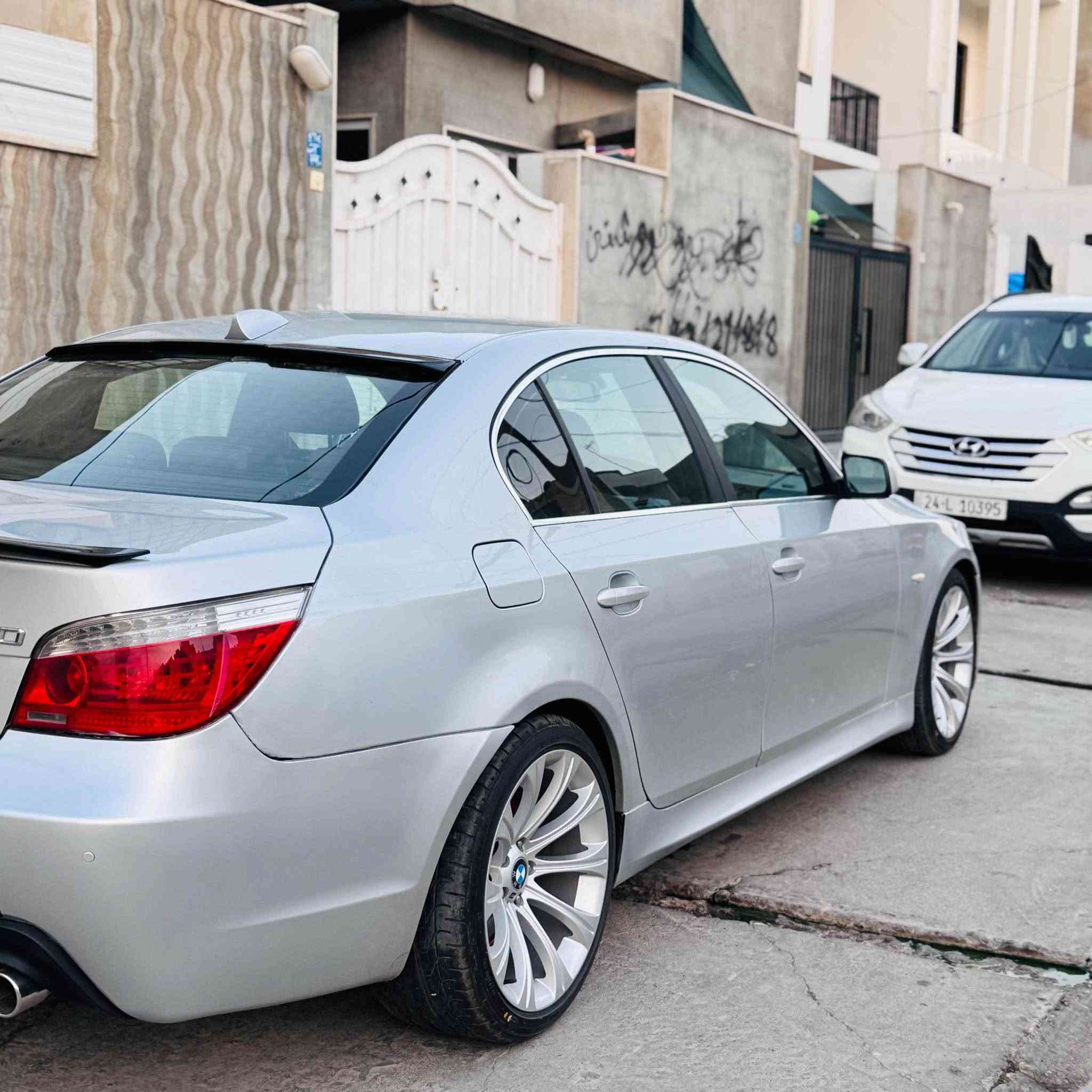 بسم اللّٰه ما شاء اللّٰه ٢٠٠٨ بس بل سنويةً ٢٠٠٧ 
BMW E60 525 نوزل قصير 
سيارة نظيفة ماشي  160
ألف فقط، سنوية جديد ب اسمنا تعويل ثاني يوم عليها غرامة ٥٢٠ الاف ينضل من سعر لايتات جديدة امامي و خلفي بيلاد زينون 
• ويلات جديدة M5
• تايرات جديدةM5
تبريد ثلج 🥶
حدادية جديد كلشي جديد ب سيارة نواقص بي بس كوشن سايق واقفة يمي بس فيشة و حساسات صالنصة 
سعر ١٢٠ بي مجال 
مكان أربيل *********** أربيل, العراق
