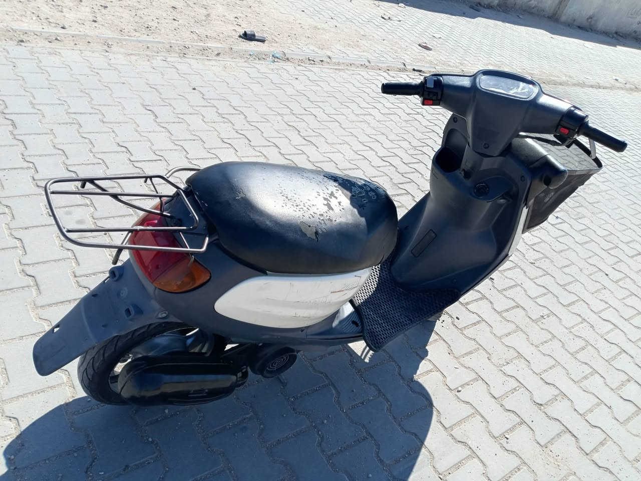 دراجه منغولي موديل 2007 سعر 400 نظيفه دراجه
عنوان كربلاء حي الحر 
رقم ***********
