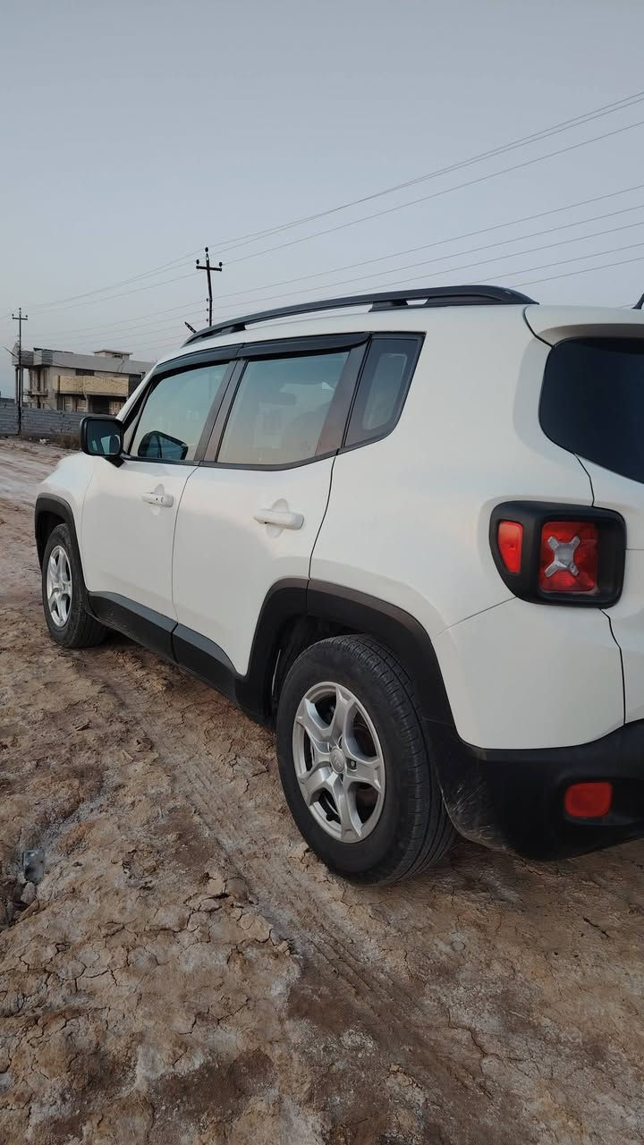 سلام عليكم جيب للبيع مديل 2017ماشيه 102  وبيه منضومه غاز ابو 80 وصور الحادث بالمنشور قفل125 رقم صاحب سياره *********** واتساب فقط
