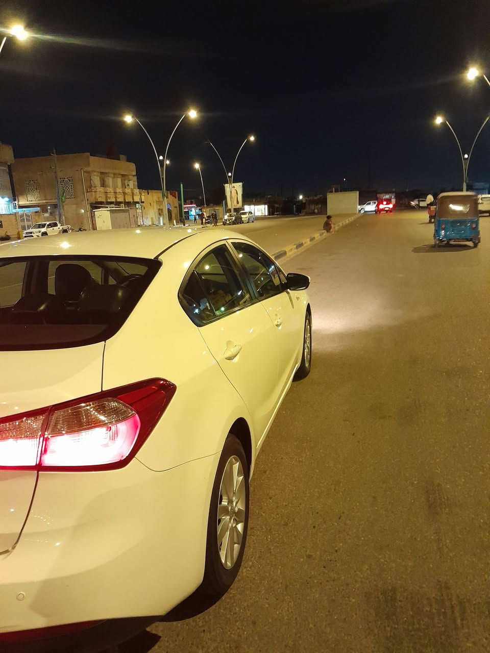 سياره سيراتو خليجي 15
رقم نكليزي سنويه جديده
العنوان البصره  الحيانيه
سعر 126
رقم  الهاتف ***********

@إشارة
