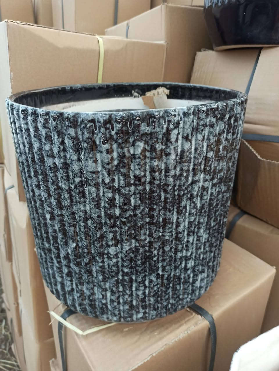 وجبة جديدة وصلت ✨
من السنادين السراميك
من بابونج 🌼 وبأسعار مناسبة جداً 
🔴 الاسعار تحت كل صورة 👇🏻
تصاميم راقية وجودة عالية تناسب جميع النباتات 🌿
🚚 يتوفر لدينا توصيل لكافة أحياء مدينة الموصل وجميع محافظات العراق
📞 للحجز والاستفسار: ***********
