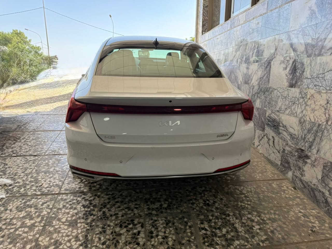 كيا k8. موديل 23 خليجي فول  مكفول كفاله عامه 
 ماعدا مكان واحد pdr
 رقم اربيل باسمي تحويل مباشر 
ماشيه 41 الف كيلو  
فتحة 
بانوراما 
حساس امامي خلفي 
بردات خلفيه
 وتحكم خلفي بالتبريد ومسجل 
اوتو هولد 
ايكو ونورمن وسبورت 
مقاعد جلد تدفئه وتبريد 
كامرا خلفيه 
4 ويل كب 19 
معروضه ب26500 وبيها مجال 
مكان السياره الدوره
***********
