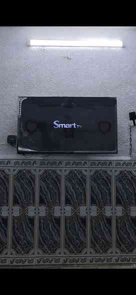 بلازما حجم 50 سمارت ام النت داخله تصليح بسيط جاهزة وشغالة ملحقاتها وياها ستان تعليك ورجلين سعرها  140 وبيها مجال مكاني بغداد الحرية واتساب ***********
