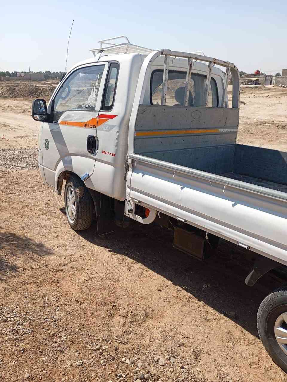 كيا ١٢للبيع مكفولة من كلشي جديدة الشراي يتصل ***********
