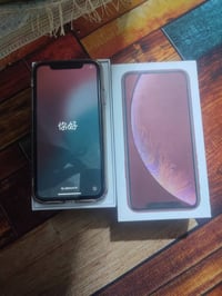 آيفون اكس ار • ١٢٨ • ظهر ضايع