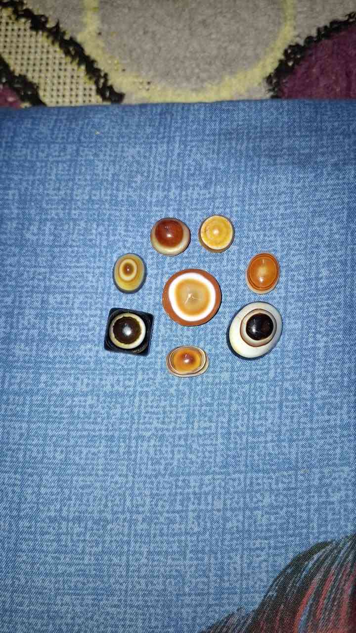 يا الله يا كريم احجار جزع يماني بقري 
قطع مرتبه وحلاوت ٨ والباقيات مشكلات كلهن 
ب ٧٥ الف مكاني بغداد مدينه الصدر لا يوجد لدي توصيل 
امانت الله هواي بيهن اصليات ومطلعينهن من محابس


**إذا كنت صاحب هذا الإعلان وتريد حذفه لأي سبب، رجاءا أرسل رسالة إلى الدعم الفني**