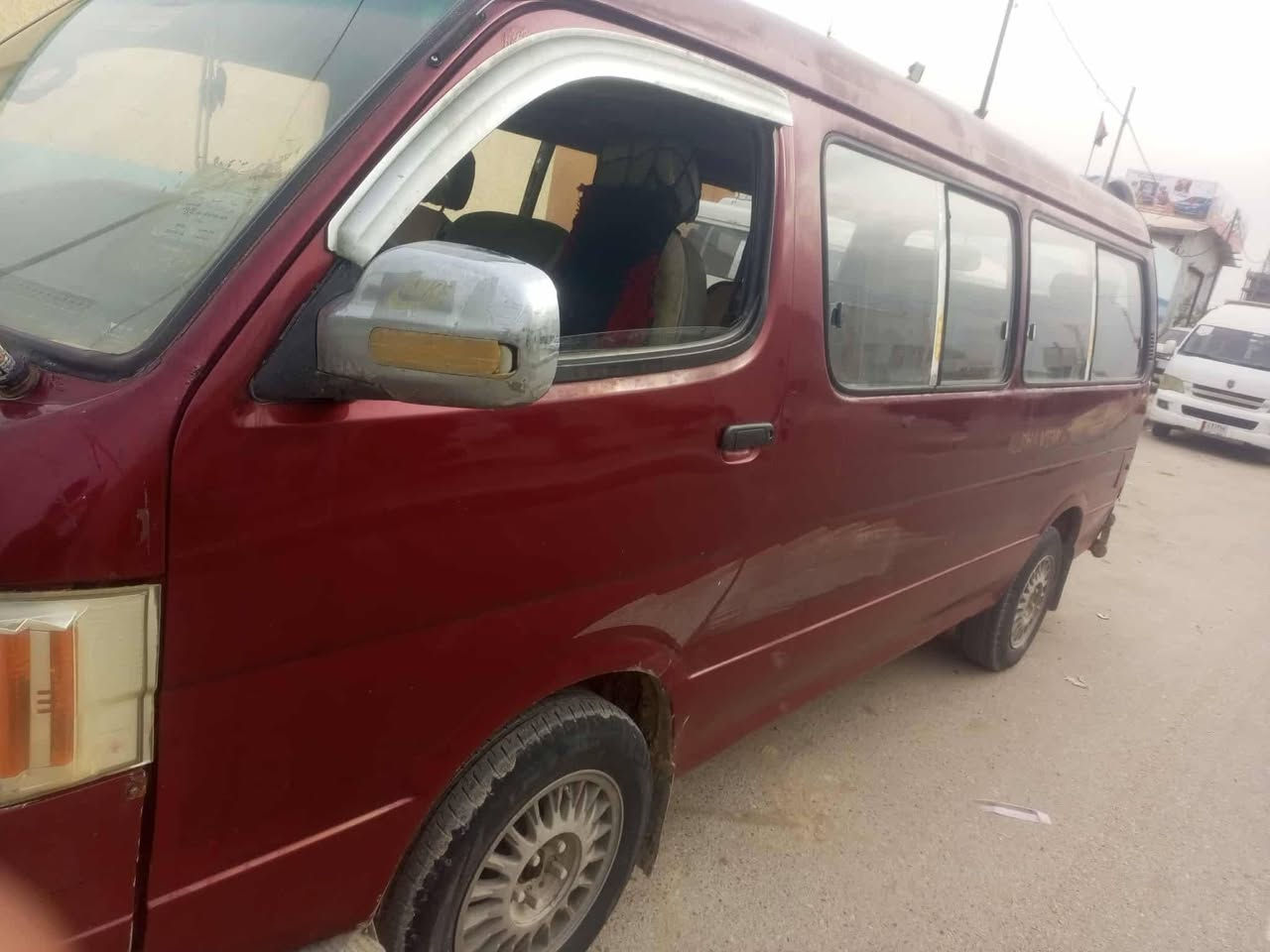 فتون 2010مكفوله من كلشي ومصفره بس السنوية صاقطه صارله 8اشهر رقم قادسيه مداور ثاني يوم 55 مكان السياره المثنى رقم الموبايل ***********
