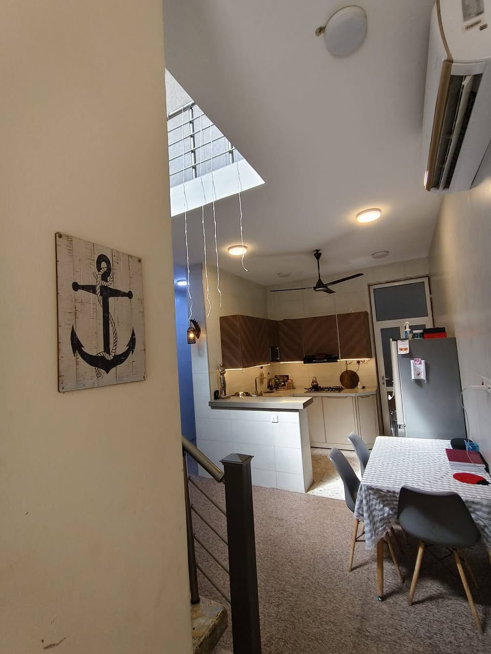 دار للبيع مساحه 80متر مربع 5*16 العنوان مدخل الحمل على شارع 15 عريض
***********
