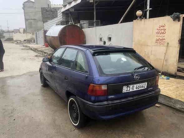 سلام عليكم 
استره للبيع موديل ٩٤
توماتيك طخم تاير جديد
صدر امامي خلفي جديد
رقم بغداد بسمي سياره جاهزه من كلشي
السعر ٤٥$ًرقم الموبايل ***********
