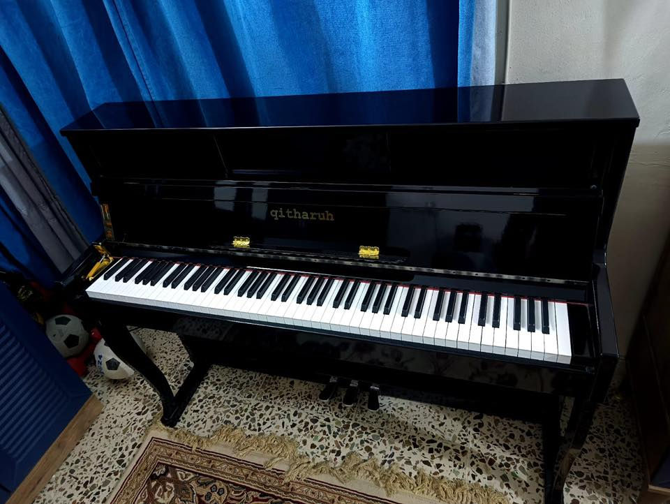 يتوفر عندي بيانو نوع Digital upright piano BL-5880 black جديد استعمال قليل جدا 
مواصفاته بالصور المرفقة 
السعر المطلوب 750 الف
للاستفسار مراسلة واتس اب على الرقم
***********
