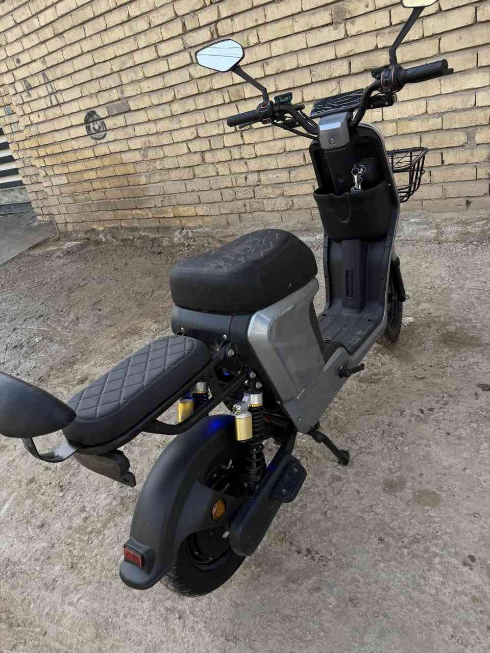 دراجة شحن ار 9 خمس بطاريات جدد مابيهة نقص 350 الف مكاني ابو غريب الزيتون ***********//***********
