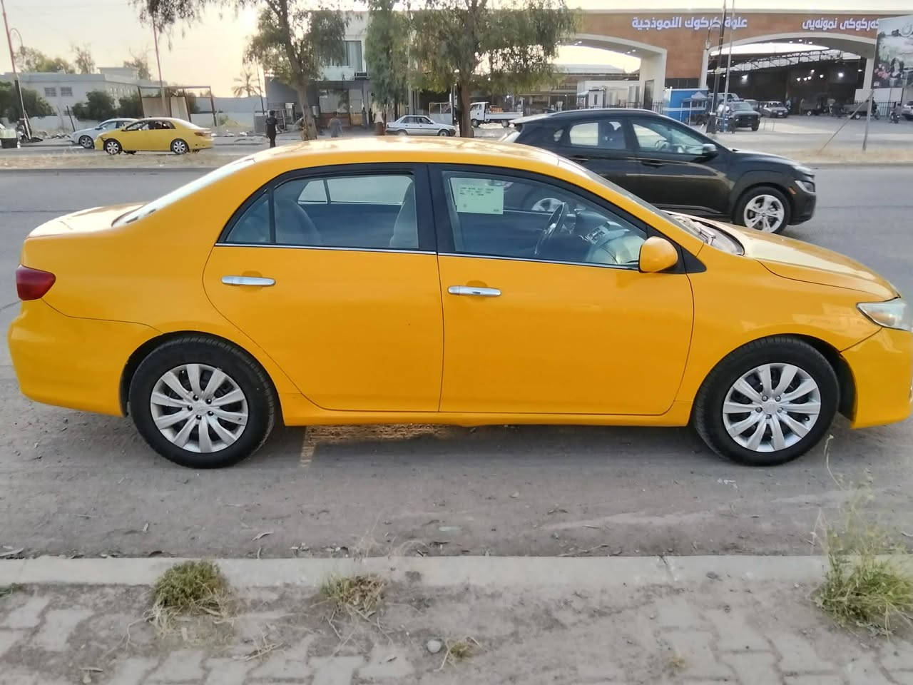سلام عليكم كورلا 🚕 موديل 2011 كندي رقم صلاح الدين باسمي سنويه لحد 2027 
كير محرك بشرط 
نقابه صفر 
صدر امامي خلفي جديده 
تايرات جديد ✅ 
تبريد بشرط ☑️ بس يحتاج غاز 
ضرر 3 قطع بونيد +جاملغ سكن+ باب سكن مبدل بلادي 
بدون شاصي..السعر 114 بي مجال 
استفسار 
📞 ***********
