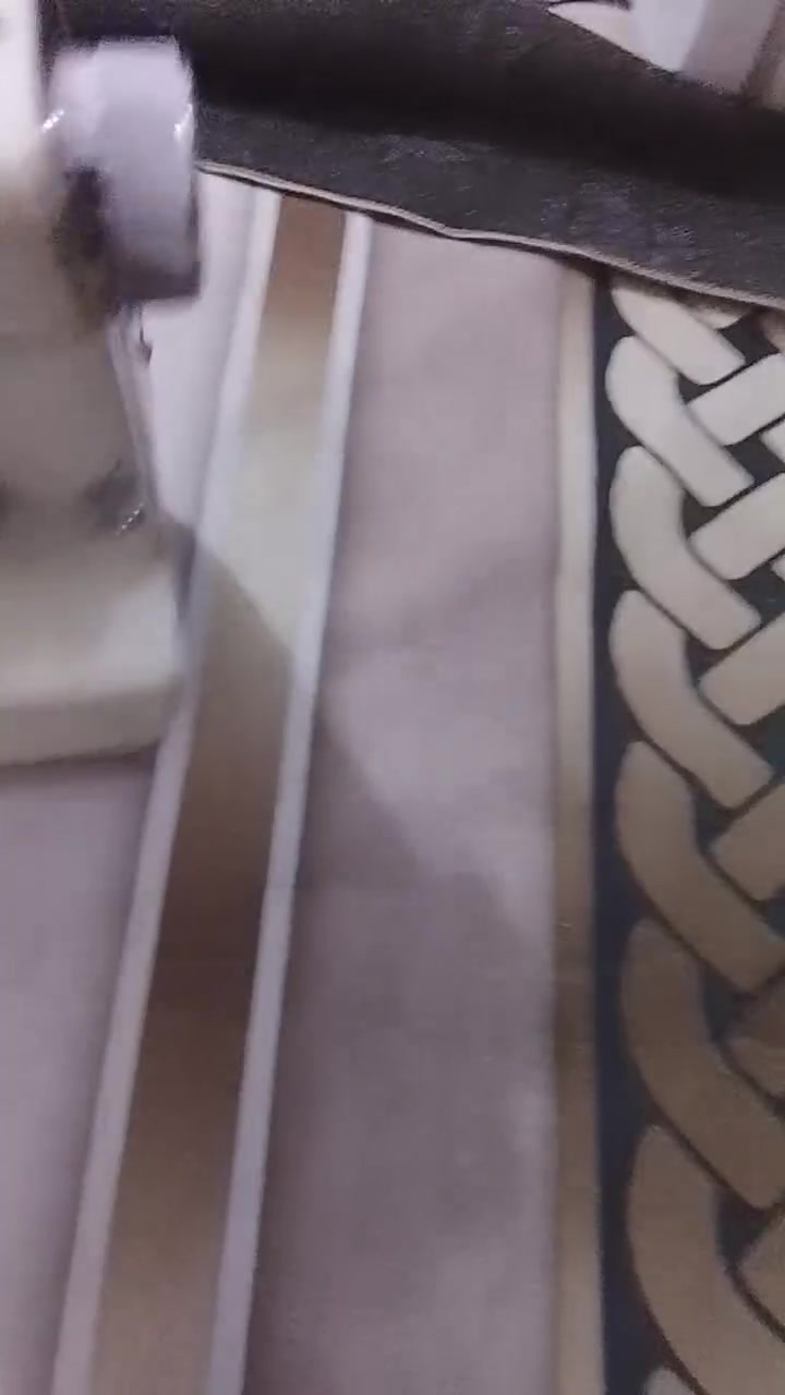مكينه البيع ينتصل ويدلل ***********
