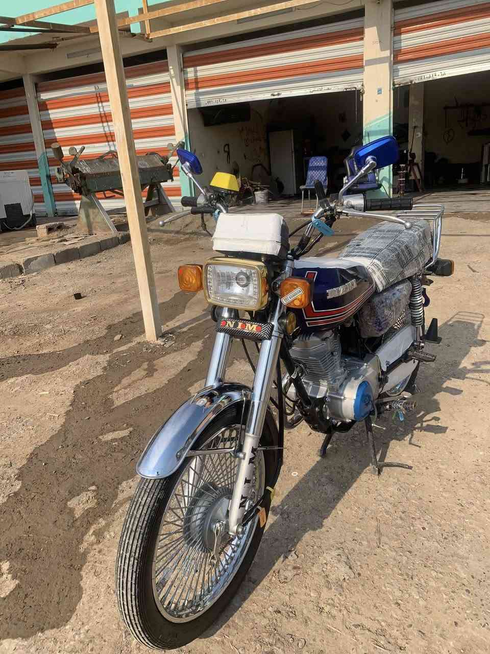 السلام عليكم دراجه نامه 2023 للبيع دراجه مكفوله أوراق كامله دراجه خير من الله السعر 550 وبيها مجال للشراي مكاني صلاح الدين بلد يثرب ***********الاتصال على الرقم
