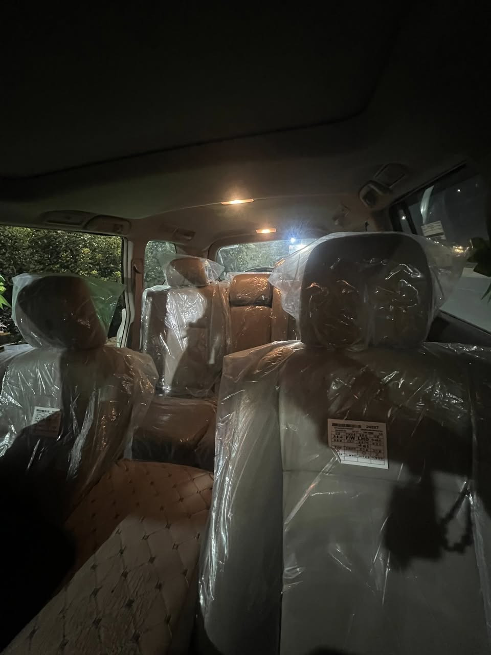 السلام عليكم
برادو 2010 كويتي 

تبريد تلث قطع 

سبع راكب فور ويل 

السيارة موصفات ال TXL المرغوب

مكينه 6 سلندر 

كامل موصفات (بصمه + فتحه + مري شفط + اشاير بالمري + تحكمات استيرن + مانع انزلاق+ حساسات خلفية + كامرة محيطية )

الرقم بغداد الجديد السنويه باسمي  ثاني يوم تحويل 

ما نا قصه اي شي السيارة احلى من الصور بعد  غرفته تلمع 

بيه بارد قليل كلش صور السونار موجوده 

مكان السياره كربلاء 

للاستفسار الاتصال بالرقم ‭0771 616 7355‬ (ابو محمد )
