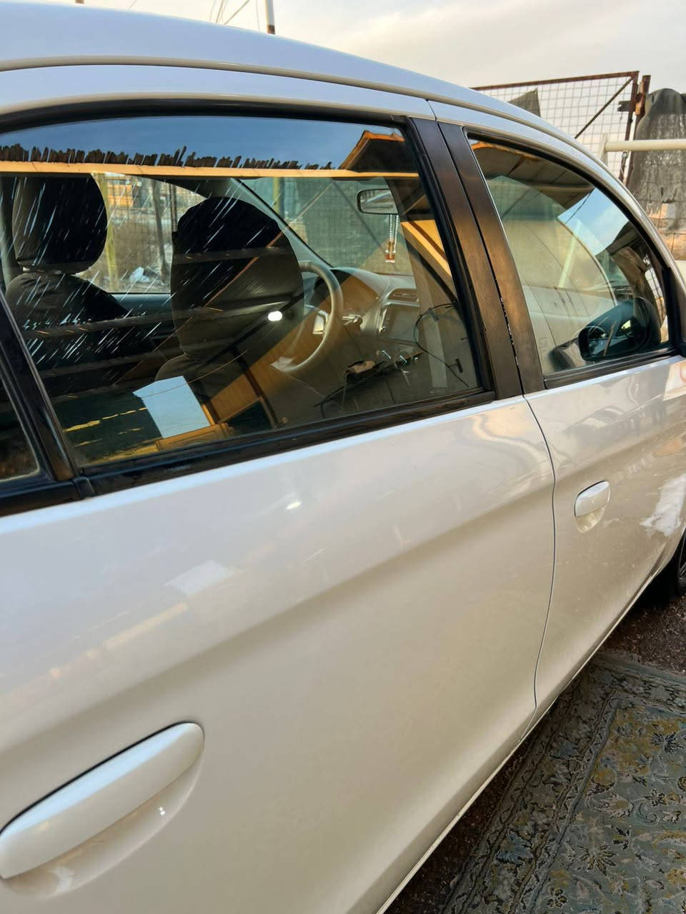 متسيوبيشي ميراج موديل 2018
رقم بغداد 
السيارة داخلة كلين فقط طابة بطسة قوية وانطعجت الجاملغات الامامية كما
موضح بالصور السيارة جاهزة من كلشي وكاملة مكملة . مكانها بغداد ابوغريب السعر النهائي 75 ورقة
ماشية 78 الف ميل
***********
