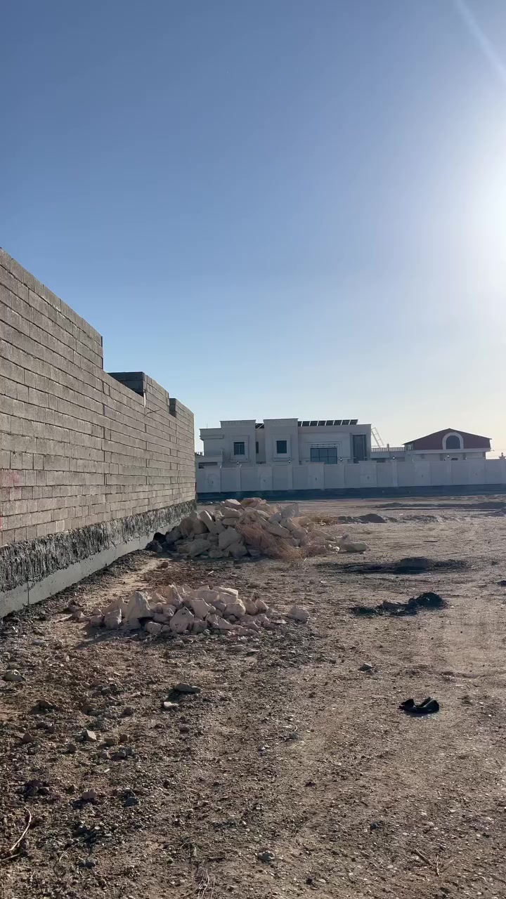 هيكل للبيع #بسعر جدا مناسب 35 مليون وبي مجال 

في الرمادي الخمسه كيلو منطقه الشراع خلف محطه سوار المدينه 

مساحه الهيكل 250 متر 
الوجه10 متر 
النزال 25 متر 

يتكون من ثلاثه غرف ومطبخ وصاله وصحيات واستقبال 

#السعر 35 مليون وقابل للتفاوض 💸

#للاستفسار ***********📱
