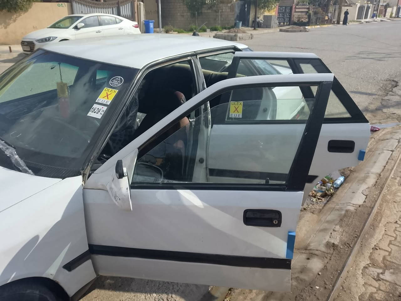 دايو للبيع موديل 95 /رقم كركوك دفتر بنزين محرك كبس كير اوتماتيك تبريد ثلج صدرج جديد تخم تاير جديد لايت زينون مسجل شاشه السعر 30بيها مجال اتصال ع رقم ***********
