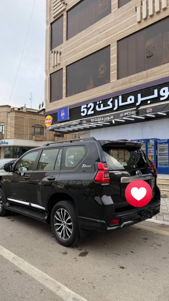 .
السلام عليكم للبيع فقط 
برادو txs 2022 سبعينيه
خليجي وكالة ساز 
السياره مكفوله من كلشي 
عدا بي دي ار صغير 
وجديده احلى من الصور 
ماشيه 90 الف km 
سنويه بسمي تحويل مباشر 
السعر 38500 $بيها مجال بسيط 
العنوان . بغداد . كراده شارع ٦٢  
***********
