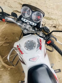 ماطور سنك للبيع موديل ٢٠ محرك ١٥٠ نضيف حييل اوراق كامله للاستفسار 0781...