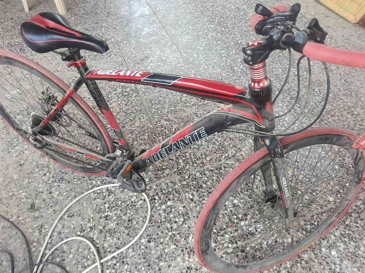 السلام عليكم بسكل رود للبيع مستعجل
حجم ٢٨
نضافه ٩٨
تيرات دفن جديده
السلام عليكم بسكل رود للبيع مستعجل
حجم /٢٨
نضافه/ ٩٨
تيرات دفن جديده

بريكات شغاله

سستم شيمانو

مكاين ٣/ ٧

السعر ٢٩٠وبيه مجال
مكني بغداد هورجب مرسله مسنجر


**إذا كنت صاحب هذا الإعلان وتريد حذفه لأي سبب، رجاءا أرسل رسالة إلى الدعم الفني**