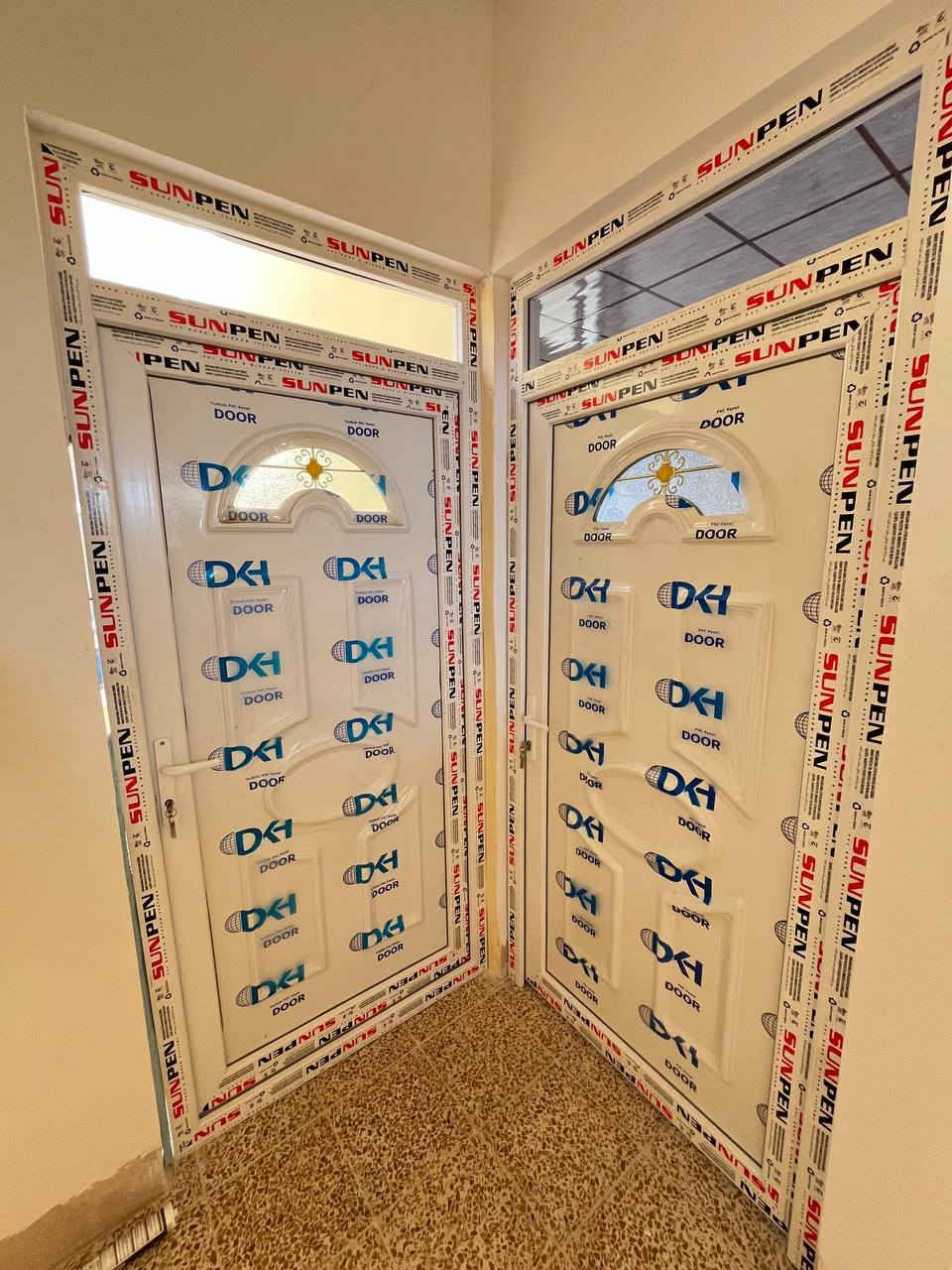 بلاستيك تركي أصلي (درجة أولى).
مقاومة عالية للرطوبة والمياه 
​هيكل داخلي قوي لضمان عدم التقوس أو التلف
سعر الباب الواحدة: 130 ألف دينار فقط. (اسعار تنافسية) 
​خدمة التوصيل: مجانية 🚚.
​خدمة التثبيت:  مجانية لاتروح ولاتجي خليك بيتك احنة نتكفل بكلشي  على يد كادر متخصص .
((((ضمان حقيقي: ثقتنا بمنتجنا تجعلنا نمنحك ضماناً لمدة 10 سنوات ضمان استرجاع المبلغ بالكامل  .))))))🙂🔥
العنوان: [موصل جانب الايسر سايدين حي التأميم سايدين المنتزه]
​رقم الهاتف: [***********]
