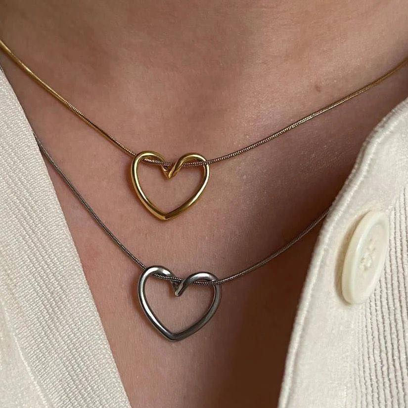 گلايد قلب مشكل باللون الفضي والذهبي 
درزن ١٢ الف فقط 🔥 
كلهم آخر درازن سارعوا بالحجز قبل نفاذ الكميه 
وبي هواي افكار  ل اصحاب المشاريع للتغليف


**إذا كنت صاحب هذا الإعلان وتريد حذفه لأي سبب، رجاءا أرسل رسالة إلى الدعم الفني**