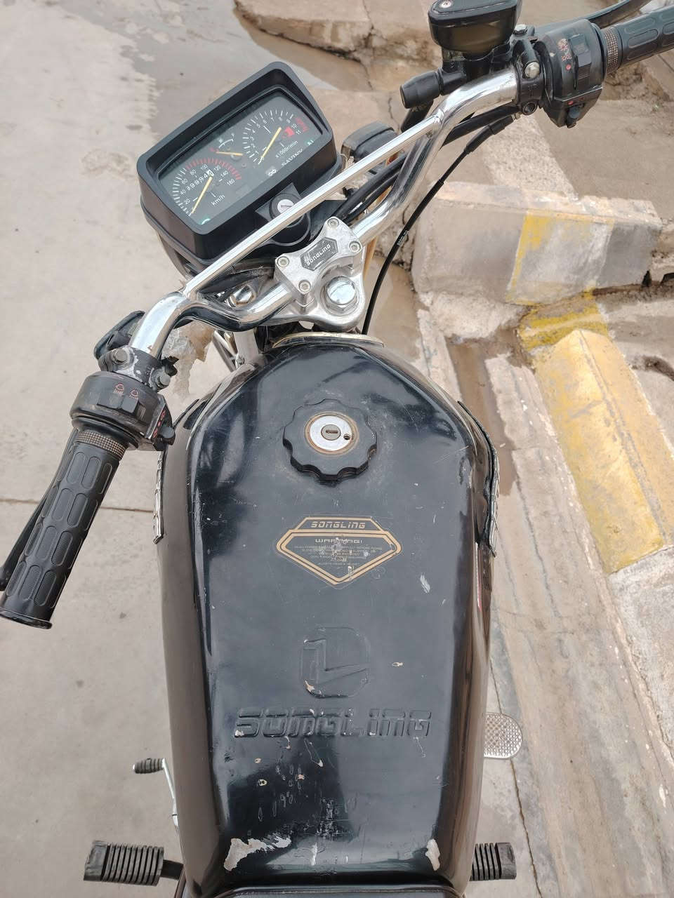 السلام عليكم ورحمة الله وبركاتة ماطور سونلينك 2023محدث 24من الشركة كلشي 24بس الشاصي 23 محرك مفتوح بس شرط من كلشي كهربائيات شغالة سلف شغال بس الباتري ضعيف السعر 450وحي الله الشراي مكاني داخل الحويجة ***********
