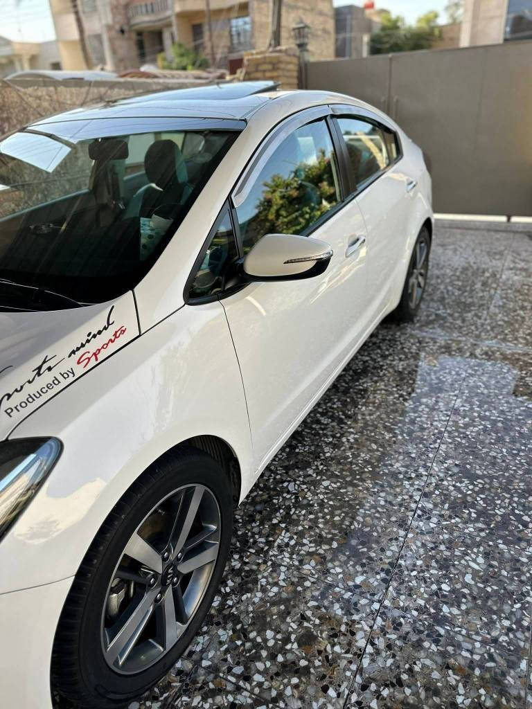 سيراتو خليجي موديل 18 مكينه 2000 المرغوب مكفوله  فقط رصعه بكد الأضفر فوك الجوملغ الخلفي فول مواصفات ويل كب فتحه تحكمات مري شفط دوشمة جديده بيها منظومه زنون جديدة رقم اربيل شمالي مداور ثاني يوم ماشيه 123 كيلو متر كير ومكينه وشاصي شركة اسكن محافظة الديوانية مركز المدينة اتصل ع رقم أو واتساب وافهموا تفاصيل أكثر
*********** ديوانية, القادسية
