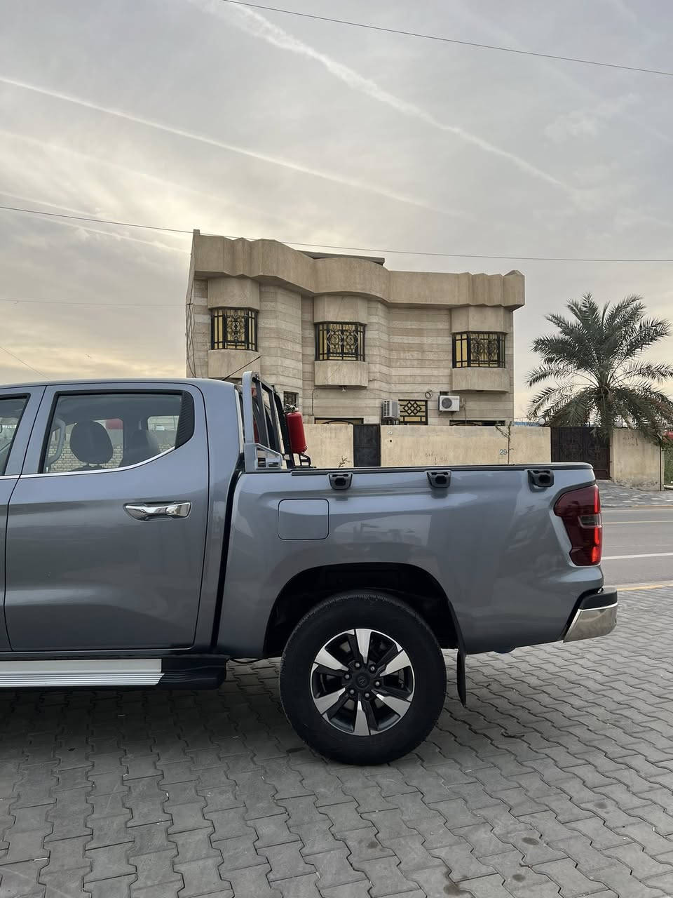 السلام عليكم
مديل 2024 
بيكم هنتر شركه الدوليه الشانن جان كفاله عامه فور ويل العاليه المرغوبه 
السعر 35 مليون وبيه مجال 
رقم بصرة بسمي 
‏للبيع ومراس ￼والمراوس شنو عدك اروسك 
تصلح الشركات النفطية والخطوط ورجال عمال سيارة خدميه بشكل وبل عافيه عليك 
ماشي80 الف
السيارة فول مواصفات للأخير 
بصمة  دخول ذكي 
شاحن لاسلكي
تدفئة كشنات و ستيرن
تبريد كشنات كشنات مخمل وجلد 
شاشة ابل كار بلي حجم 19 انج 
واندرويد اوتو السيارة مرفوعه من الشركه 
مانع اصطدام سبورت نورمل ايلكو 
حساسات امامية خلفية
كاميرات 360 محيطية 
رادارات
نقط
عمياء
مكينة  المرغوبه تجي نفسه استوبيشي 2400تيربو تستقبل بانزين عادي انسه الصرفيه 
الاستفسارات ***********
وات ساب ***********
