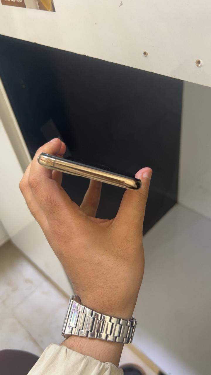 السلام عليكم للبيع ايفون 11 برو ماكس جهاز شرط الفحص نضافه فول ذاكرة 256 بطاريه 75بلادي كامرات فول مستبدل شاشه اصليه عاليه الجوده السعر 280وبي مجال قليل للاستفسار الاتصال ***********
