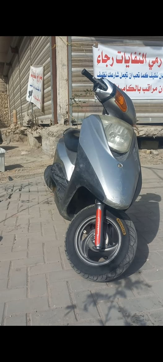 دراجه بريز ١٤٠ للبيع ب٤٢٥ *********** وبيها مجال نضيفه الدراجه
