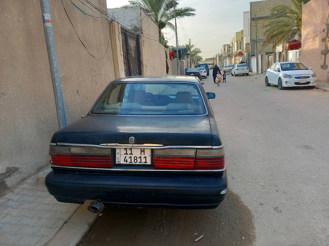 بونتيشا مكفولة تبريد شغال وبسمي رقم بغداد انكليزي للبيع او مراوس 