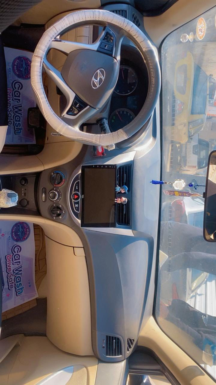 السلام عليكم 
اكسنت خليجي صفره موديل 13 مابيها ضرر طخات بسيطة السعر ٧٨ وبيها مجال بسيط حق الجيه بأسمي رقم جديددولي تحويل ثاني يوم مصفره هيئه وغرامه مكاني بغداد شارع فلسطين ***********
