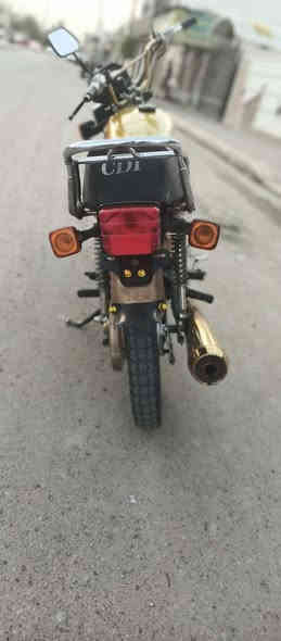 دراجه نامه 4كير للبيع موديل 2021 دراجه نضيفه اي نقص مابي كهربائيات كلهه شغاله سعر 450وبي مجال للشراي مو شراي لا تعلق وتكسر بحلال العالم مكان الرمادي الخمسه للاستفسار ***********
