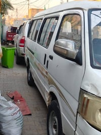 مكينة 3y • ٢٠٠٩ • بدون ارقام