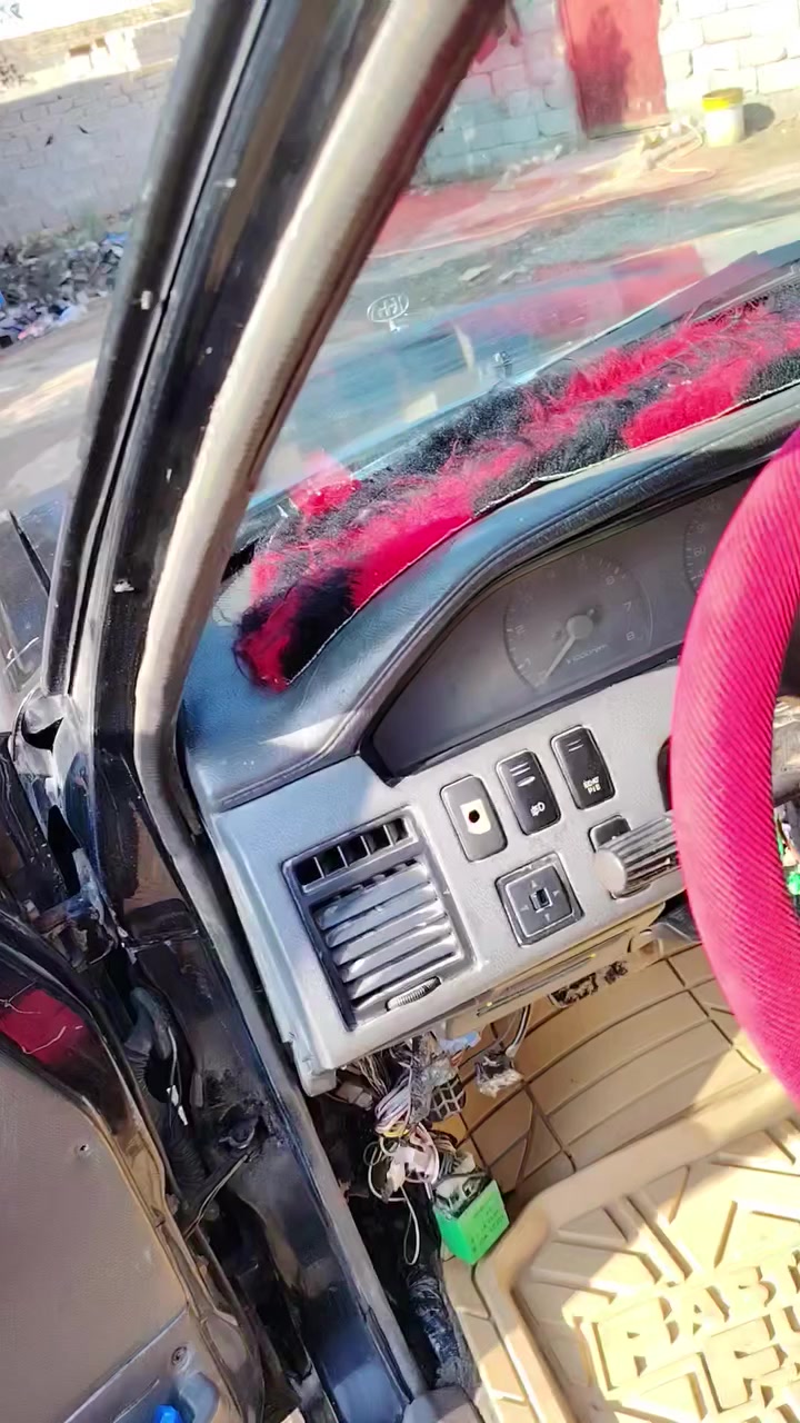 مكلف بل نشر
سلام عليكم لبيع كيه بونتيشه مديل 1991 مكفوله من العيب الشرعي السياره جاهزه  الرقم الجديد العنوان الناصريه ***********
