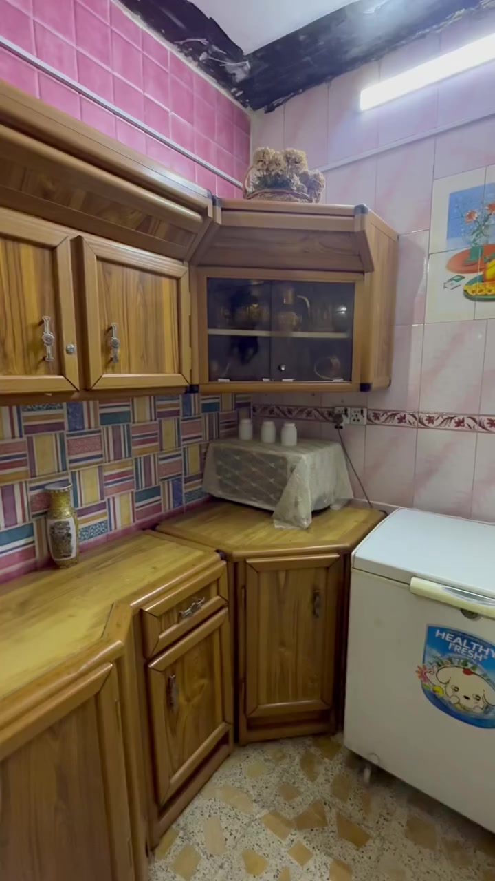 سلام عليكم كاونتر مستخدم نضيف كلش سنك مرمر قياس كاونتر 290 قياس زاويه 84مربع شافطه قياس 100وسنك قياس 190 مكاني بغداد مدينه الصدر ***********
