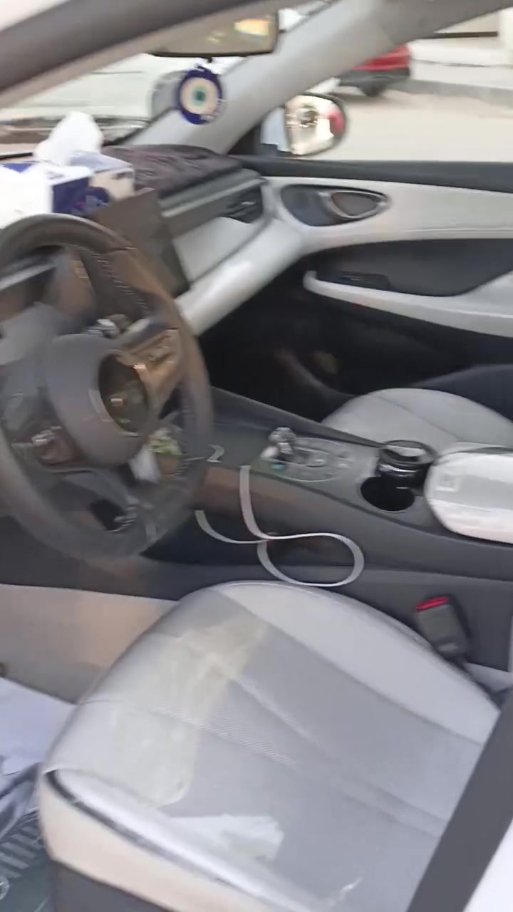 السلام عليكم BYD مديل 25ماشيه 8000 ويلها البلاد موجود كامله دوشمه وترتيب رقم شمالي عارضها ب19وونص وبيها مجال ***********

