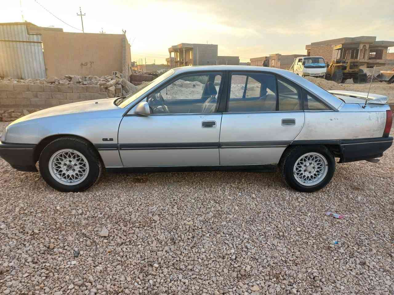 سيارة اوبل اومكا للبيع كير اوتوماتيك
هزه جديده السياره بسمي سيارة بيت كهربائيه كلها شغاله
تخم تاير صدر جديد باتري جديد 
السعر 33 
العنوان الانبار حديثة 
***********
