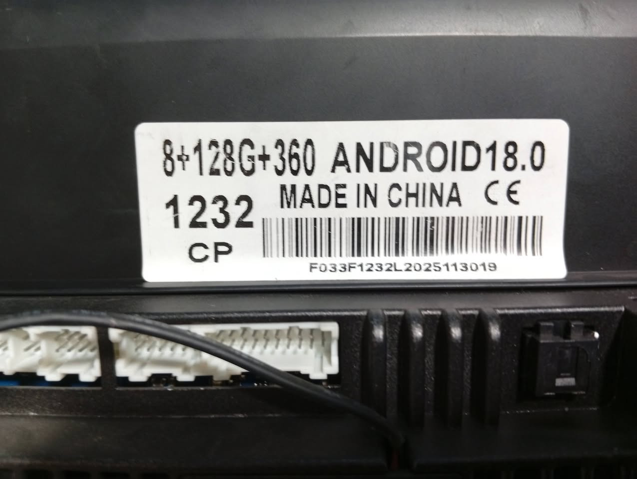 🔥 للبيع شاشة سيارة أندرويد 12.3 إنج 🔥
شاشة شبه جديدة مستخدمة مرة وحدة فقط، نظيفة جداً وبدون أي عطل.

المواصفات:
✔️ رام 8GB
✔️ ذاكرة 128GB
✔️ شاشة كبيرة 12.3 إنج
✔️ دقة 1920×720 (IPS)
✔️ تدعم CarPlay
✔️ تدعم كاميرات AHD و360°
✔️ تركب على أغلب السيارات 

اخذتة 210
ابيع ب 180 قفل قفل 

📍 المكان: بغداد – حي الجهاد
📞 الهاتف: ***********
