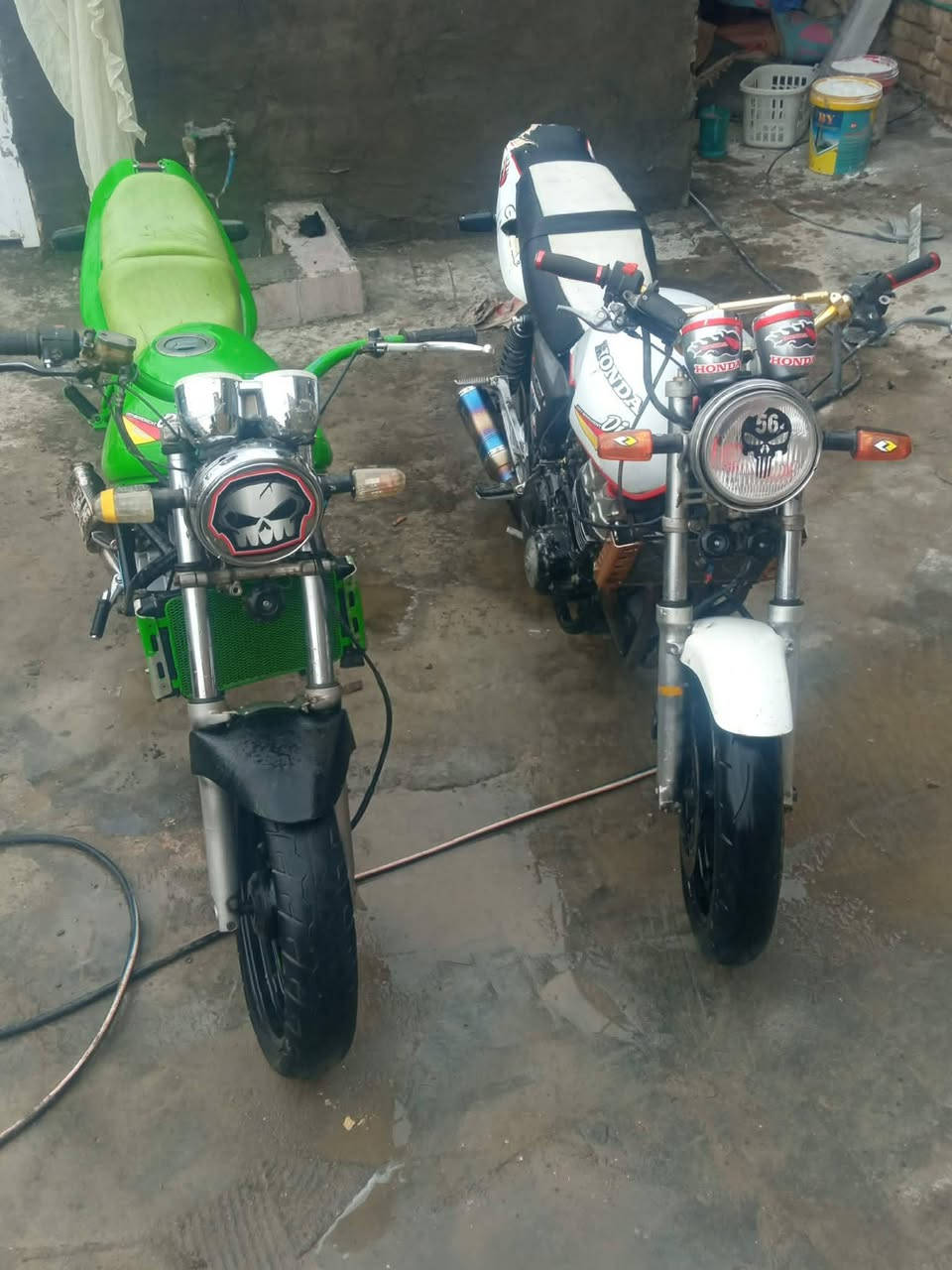 سلام عليكم شباب للبيع السعر خاص ***********
