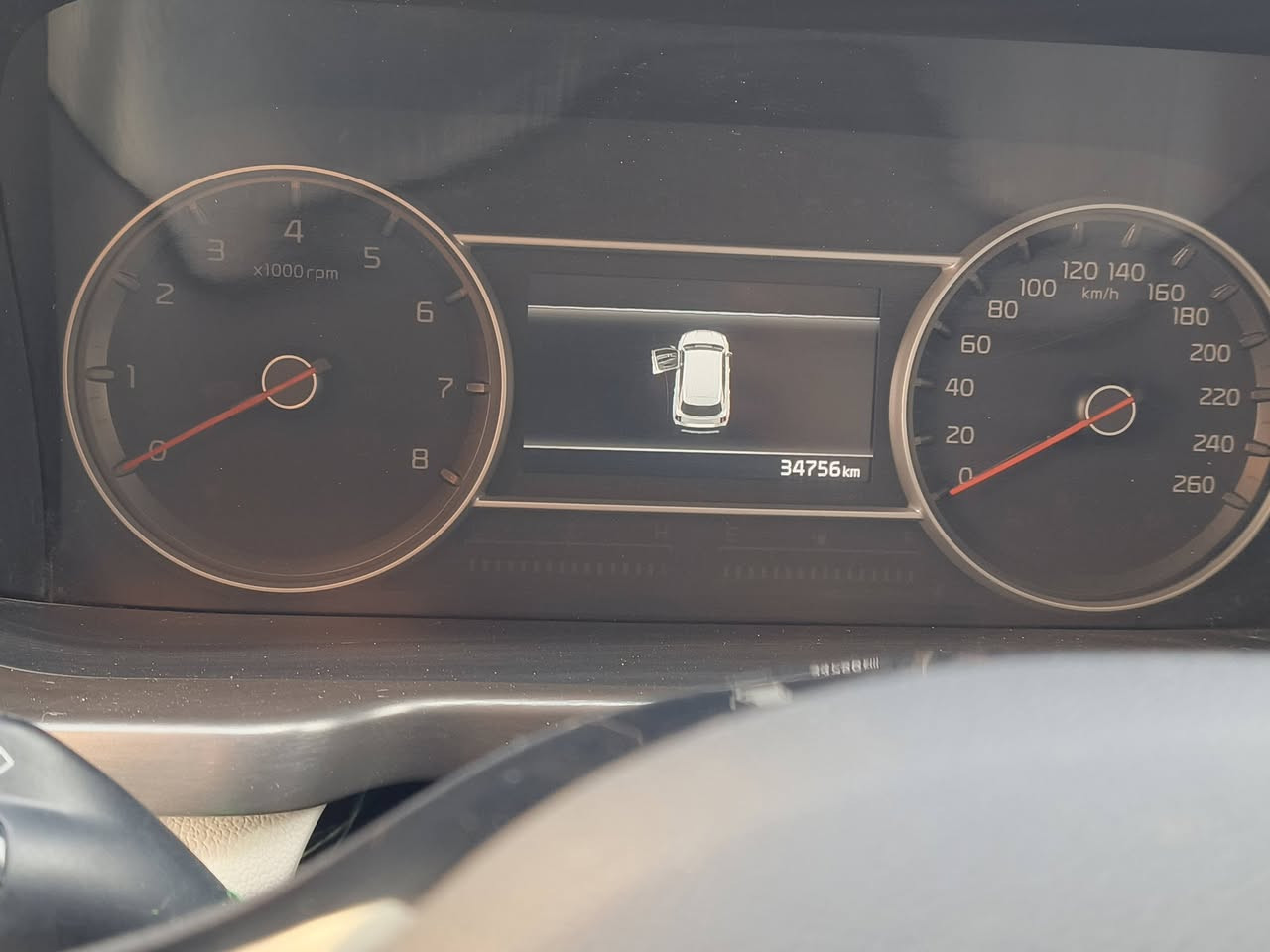 السلام عليكم
سورنتو 2023 

بصمات 2 

ماشية 35 الف 

رقم اربيل انكليزي 6 سلندر 

ملاحضه: بيها بارد خفيف باب السايق بدون صبغ 

مكان السيارة الديوانية 270 وبيها مجال 

للاستفسار ***********
