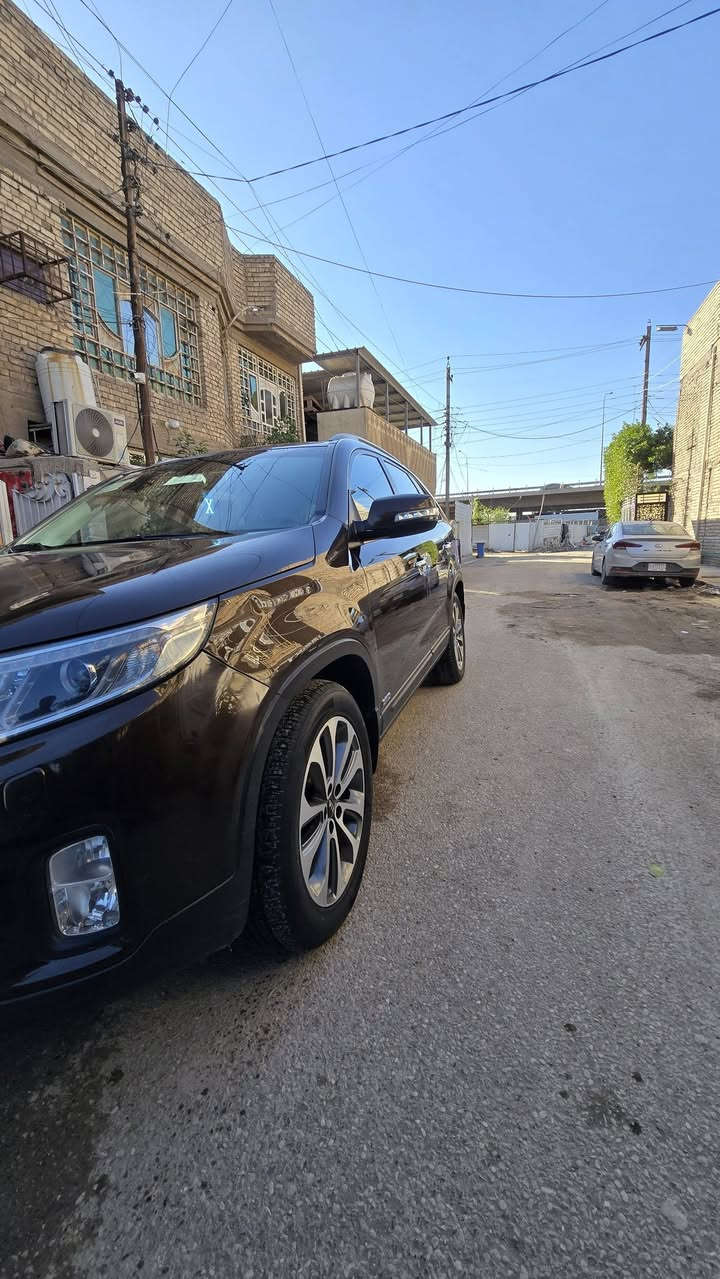 سلام عليكم سورنتو مديل ١٤ خليجي كويتي السياره فول عده البني رامه مكينه ٦ ستندر فور ويل كشنات جلد قرمدي بصمتين ماشيه ١٢٠ كراسي المامي كهرباء تفه تبريد ٣ قطع ٧راكب السياره بل ١٢٠ دك جرس عله وضع الشركه مكفوله بيع او مراوس حسب القناعه حتلو سياره زغيره ماكو مشكله وينطي قرق مكاني بغداد الرقم ***********
