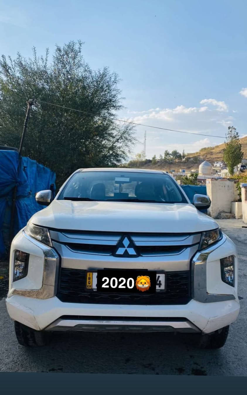 MITSUBISHI
L200
قەزافی 2020
50هەزار ڕۆشتوە
بەناوی خۆمانە ڕەقەم هەولێرە 
بێ سبوخ بێ شوخت
کەمەک کارتی هەیە 
لەگەڵ کەمەک تەزرە 
شوێن سۆران 
نرخەکەی 195محامەلەیەکی برایانە🖤
***********
