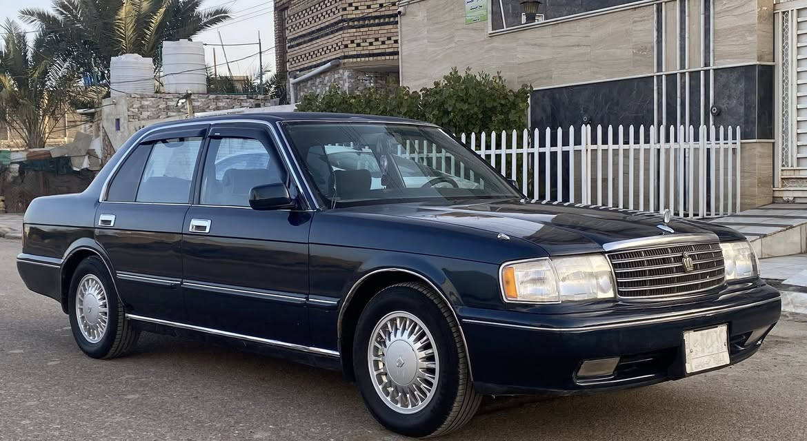 السلام عليكم ارنب طويل للبيع اكسن ثلث قطع رقم بصرة مشروع وطني مكفولة كص ونقل و عيب شرعي وضربه  قويه مصبوغه جماله مكينه وكير اثنين ونص جدد حدادية جديده تخم تاير كهربائيات كلها شغاله شاشه سنتر لوك دواخل جديده مانقصها شي سيارة احلا من الصور السعر 75 بيها مجال العنوان الناصريه مركز للأستفسار ***********
