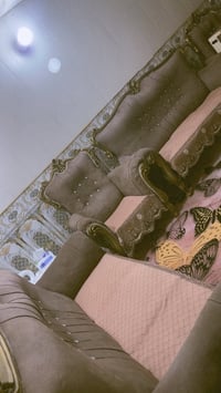 تخم • ٨ مقاعد • مستخدم