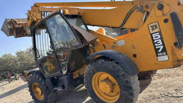 السلام عليكم شوكيه البيع رقم اربيل جاهزه العمل 

انتصل على الرقم ***********
